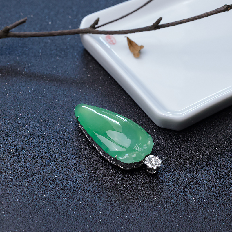 18K金镶钻糯冰种翡翠福瓜吊坠-红掌柜