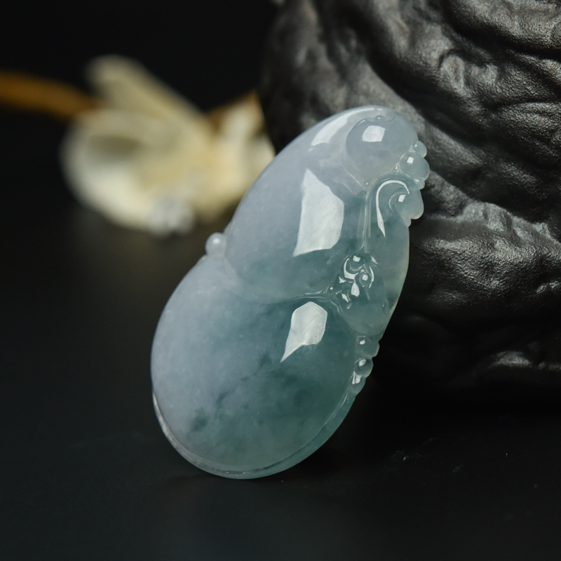 糯冰种翡翠葫芦吊坠-红掌柜