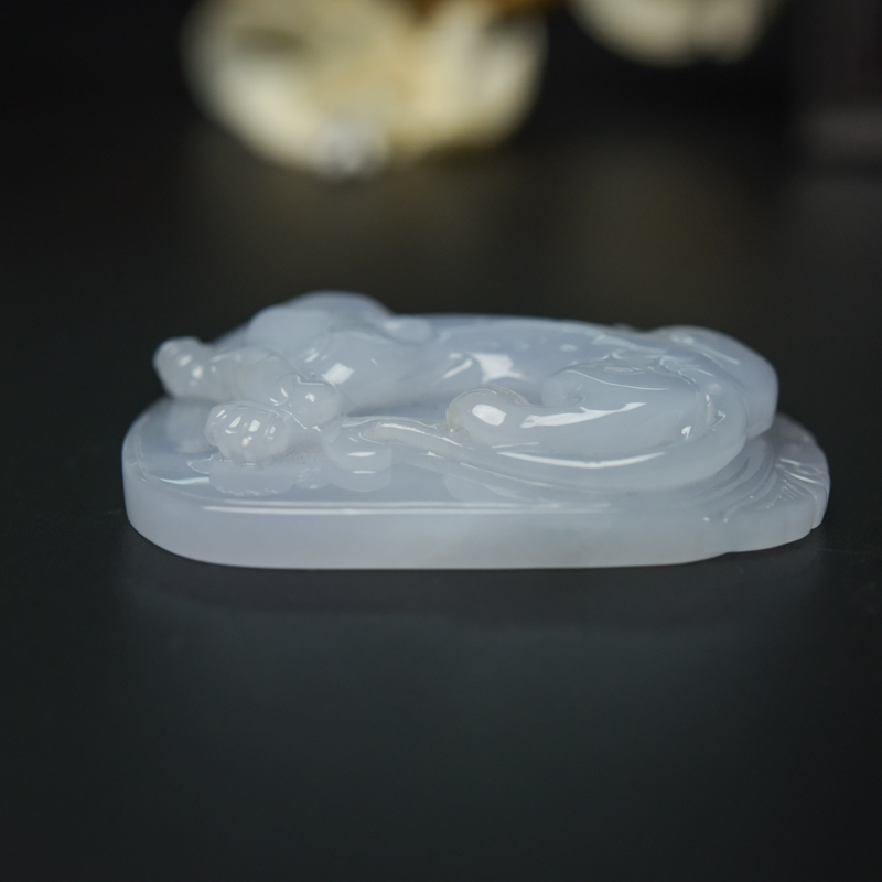 天然糯种浅紫色翡翠老虎吊坠-红掌柜