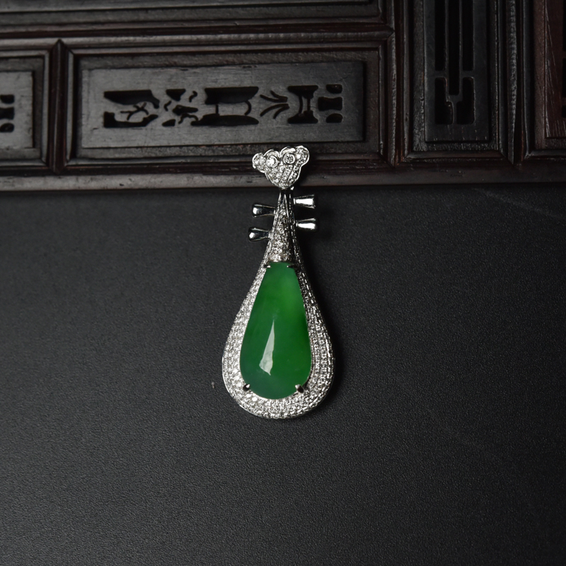 18K糯冰种阳绿翡翠吊坠-红掌柜