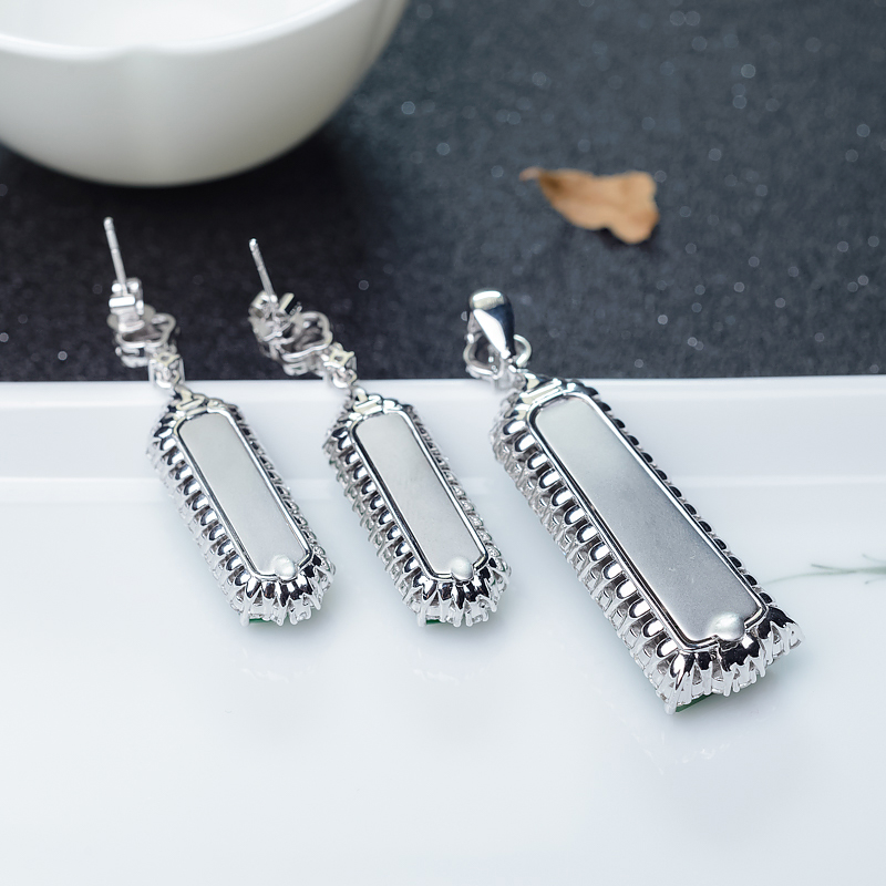 18K金镶缅甸糯冰种翠色翡翠套装-红掌柜