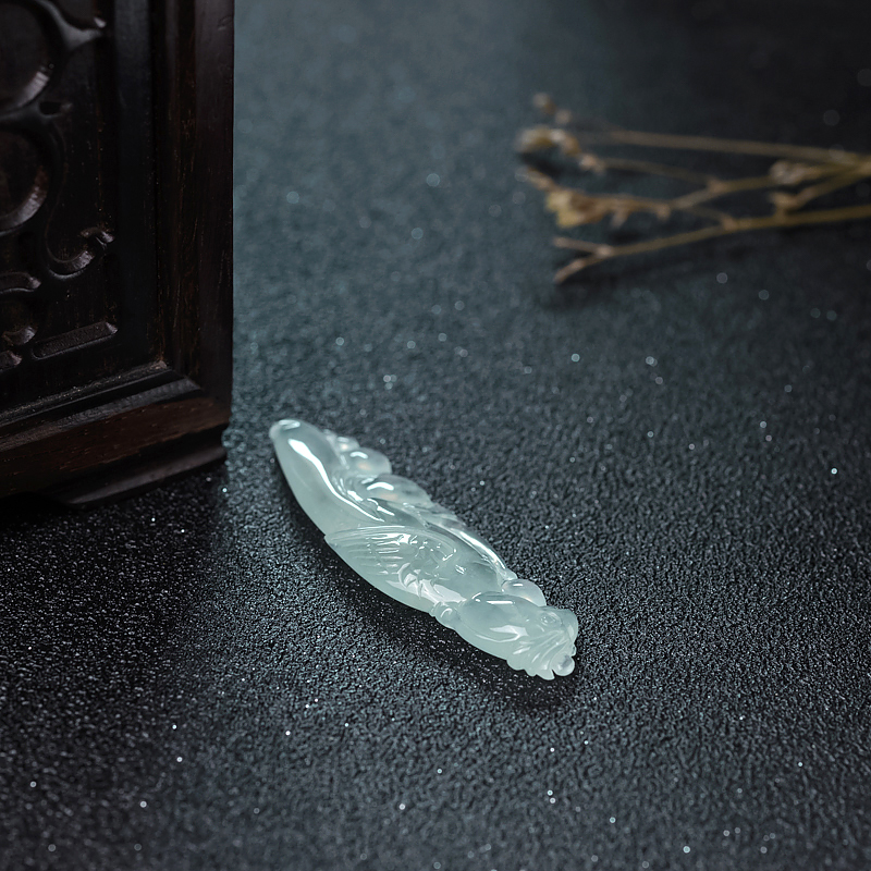 冰种浅绿翡翠鹦鹉-红掌柜