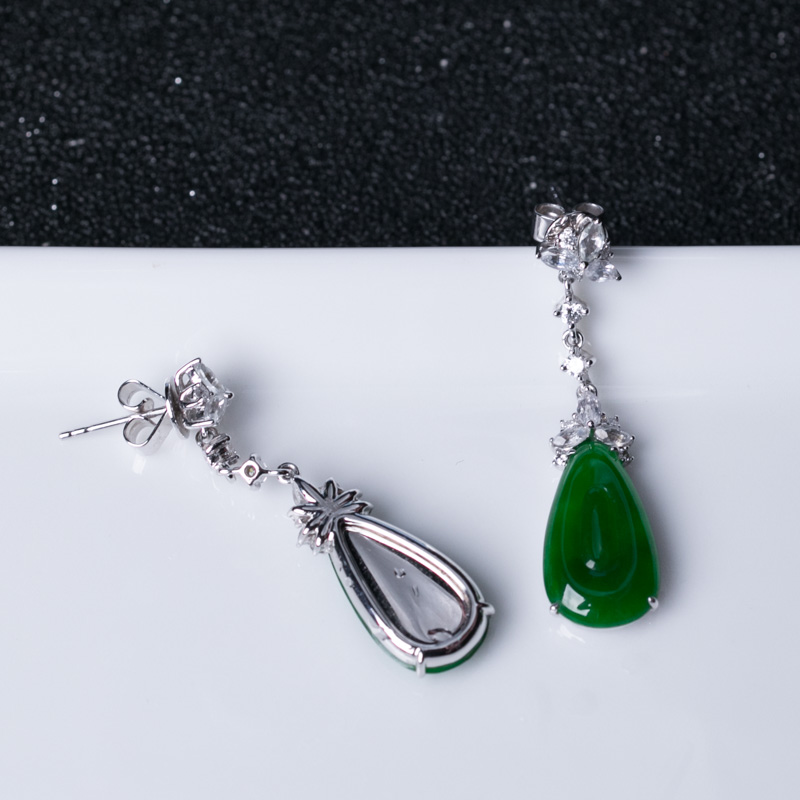 18K金镶钻翠色翡翠耳坠-红掌柜