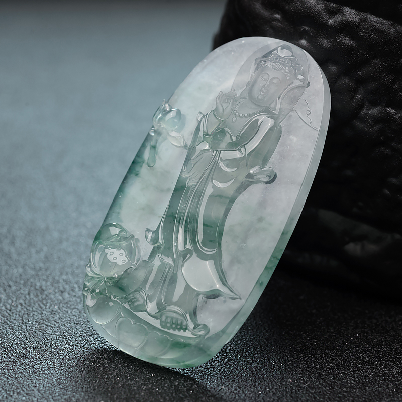 飘花翡翠观音吊坠-红掌柜