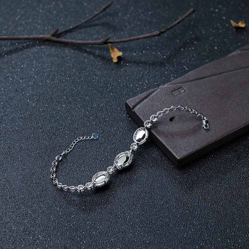 18K金镶钻翠色翡翠手链-红掌柜