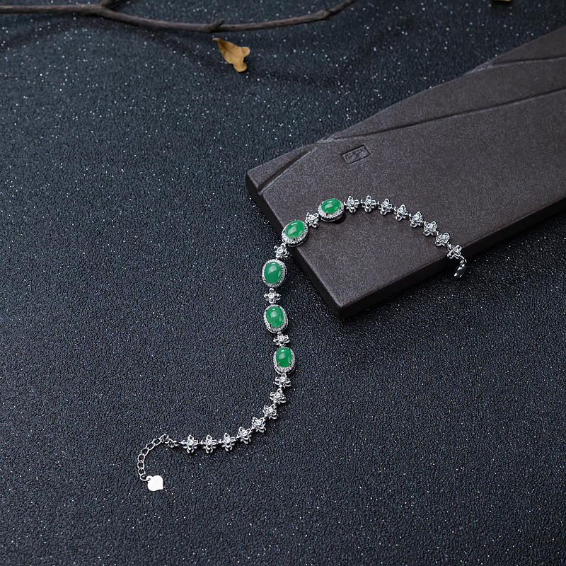 18K金镶钻糯种阳绿翡翠手链-红掌柜