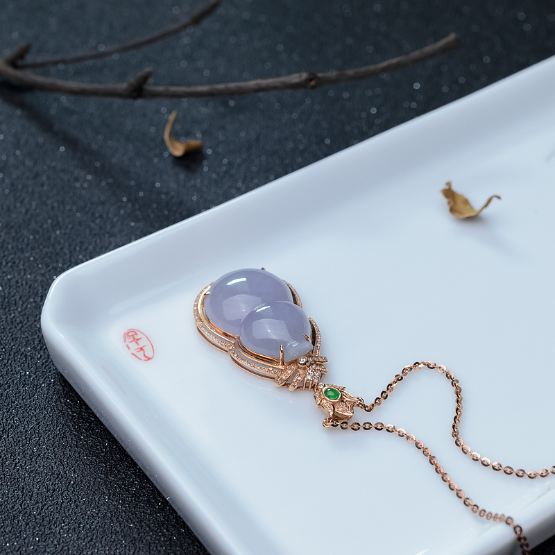 糯种翡翠葫芦吊坠-红掌柜