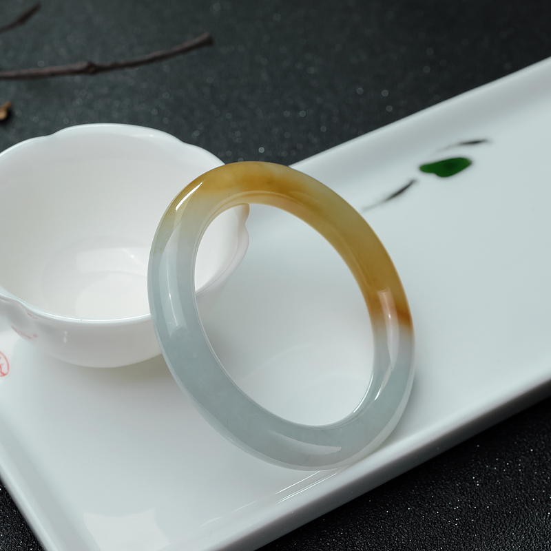 57mm俏色翡翠圆镯-红掌柜