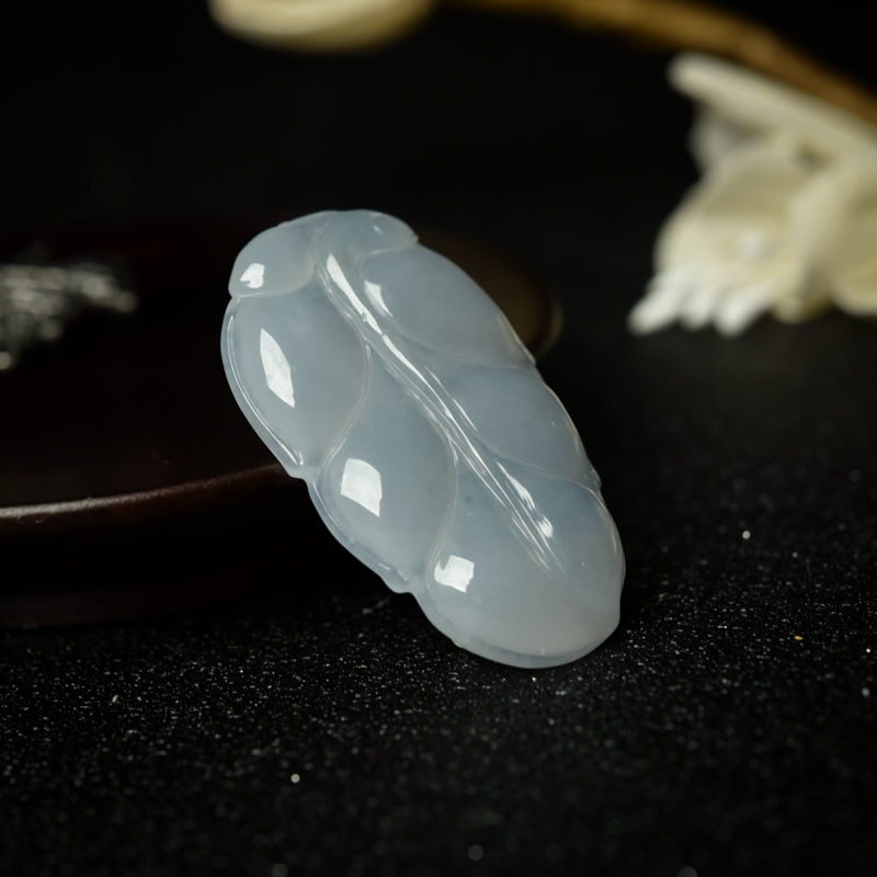 天然糯种翡翠叶子吊坠-红掌柜