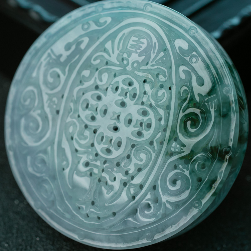 天然翡翠镂雕幸福如意车挂-红掌柜