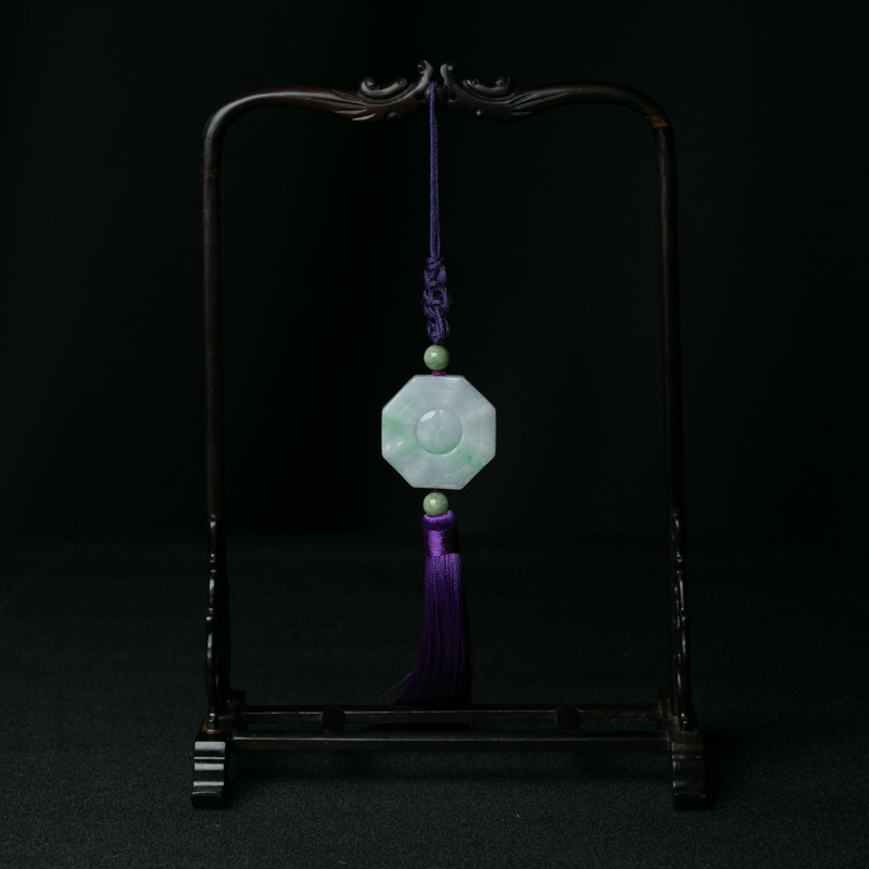 翡翠八卦车挂-红掌柜