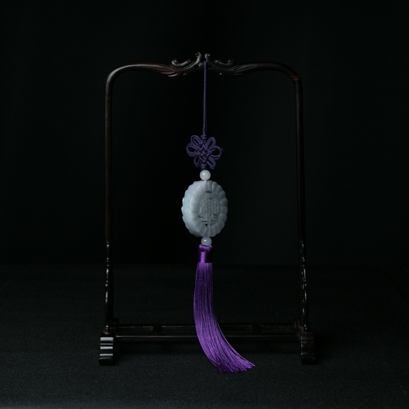 天然翡翠镂雕招财进宝车挂-红掌柜