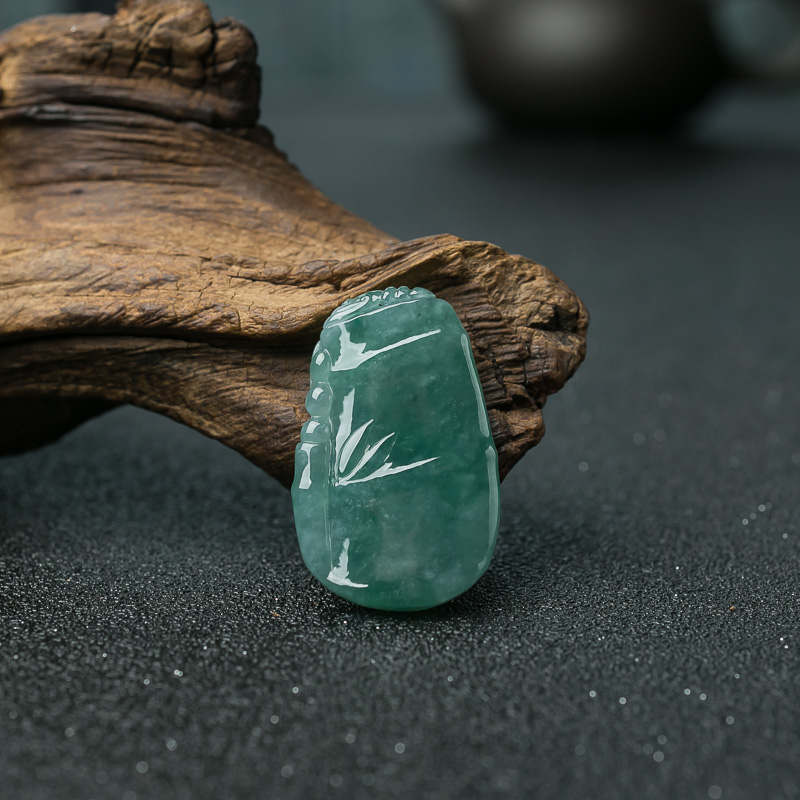糯冰种灰绿翡翠竹节吊坠-红掌柜