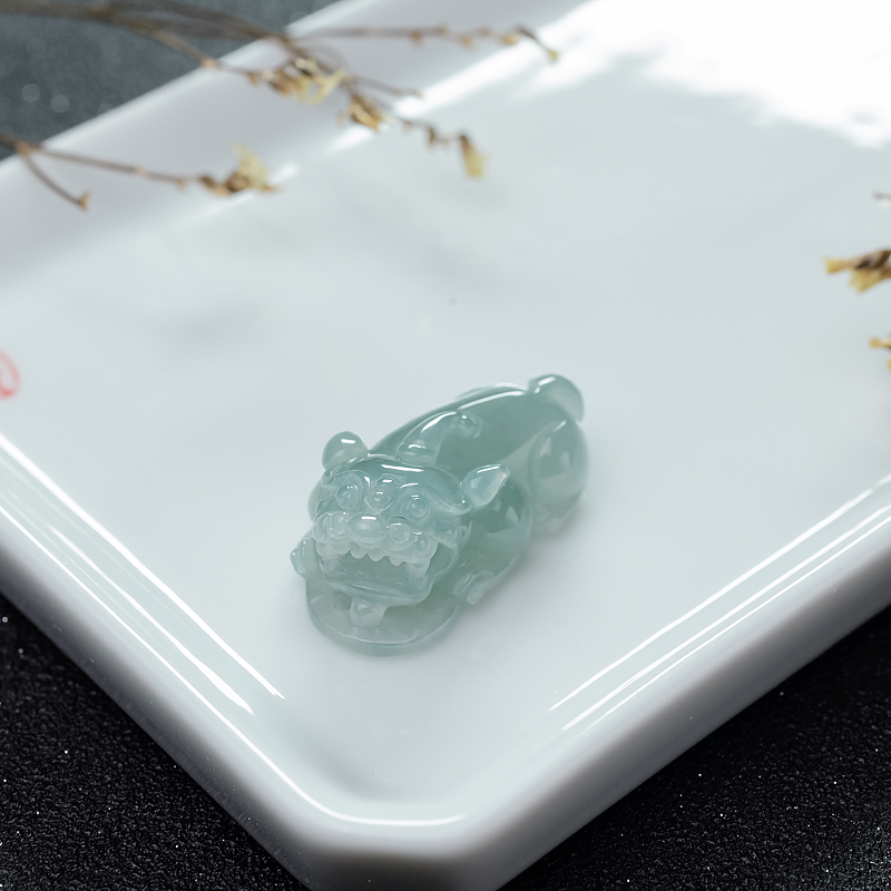 缅甸天然糯冰种浅绿翡翠貔貅吊坠-红掌柜