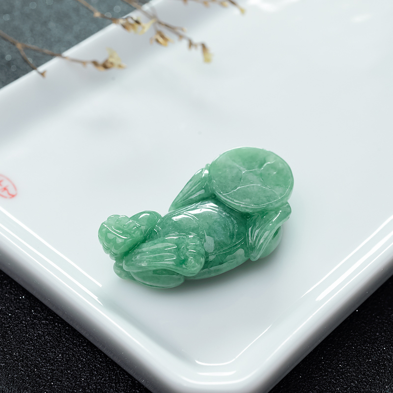 缅甸天然豆绿翡翠貔貅吊坠-红掌柜
