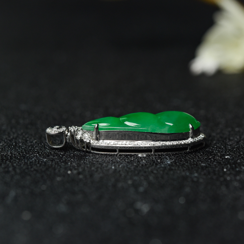 天然糯冰种阳绿翡翠福豆吊坠-红掌柜