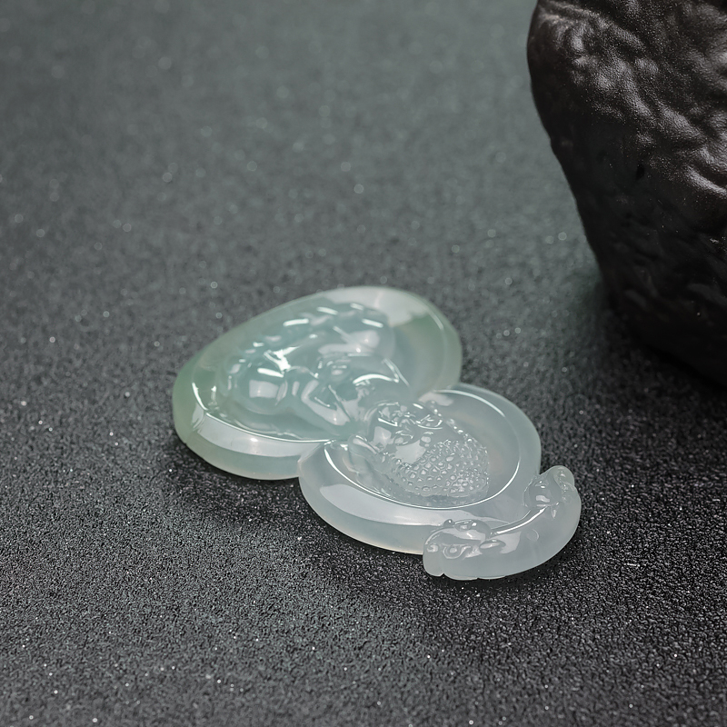 糯冰种浅绿翡翠宝宝佛-红掌柜