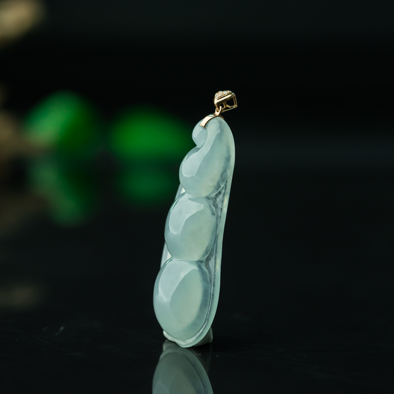 天然糯冰种晴水翡翠福豆吊坠-红掌柜