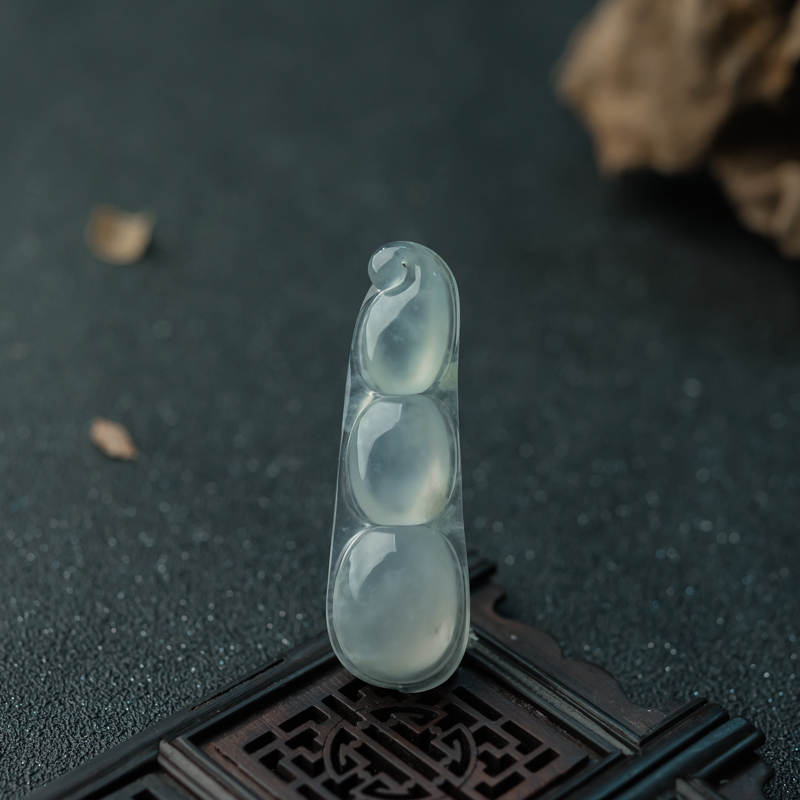 冰种翡翠连中三元吊坠-红掌柜