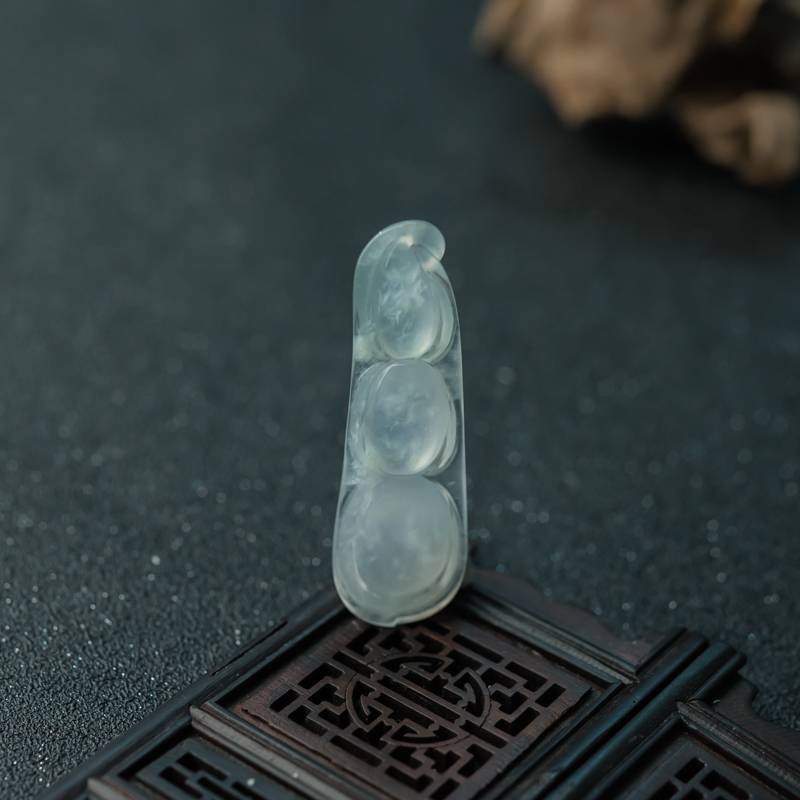 翡翠吊坠-红掌柜