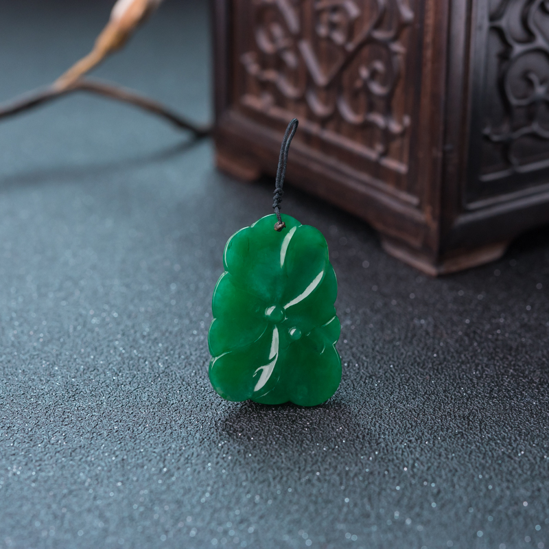 翡翠年年有余吊坠-红掌柜