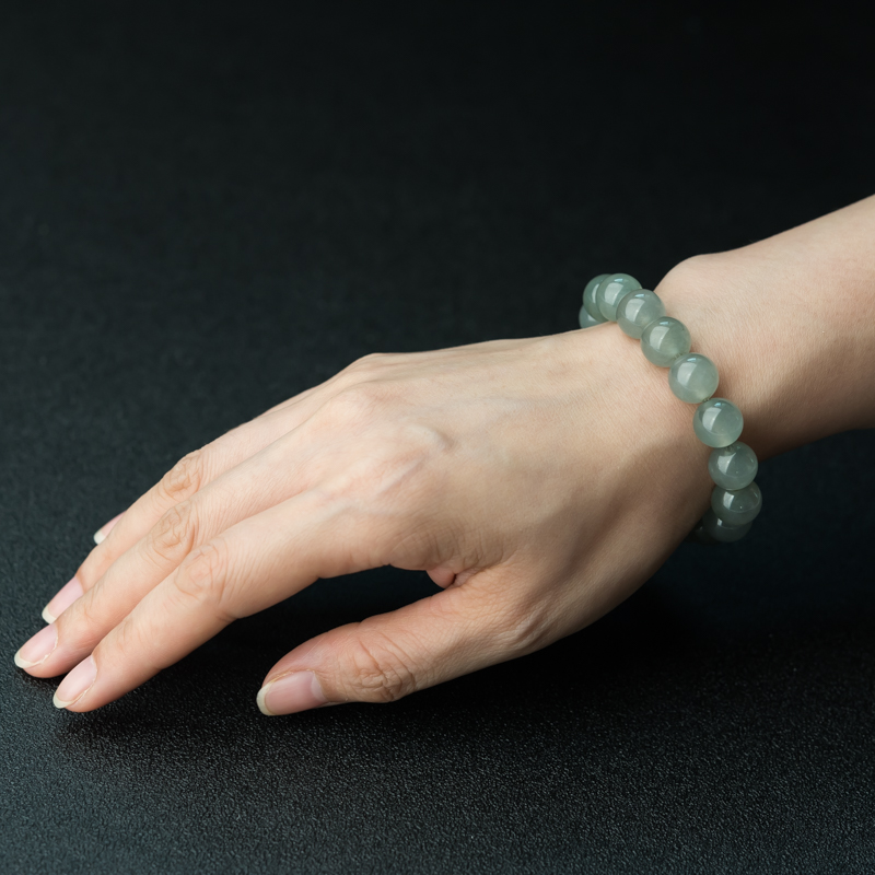 冰种灰绿翡翠手串-红掌柜