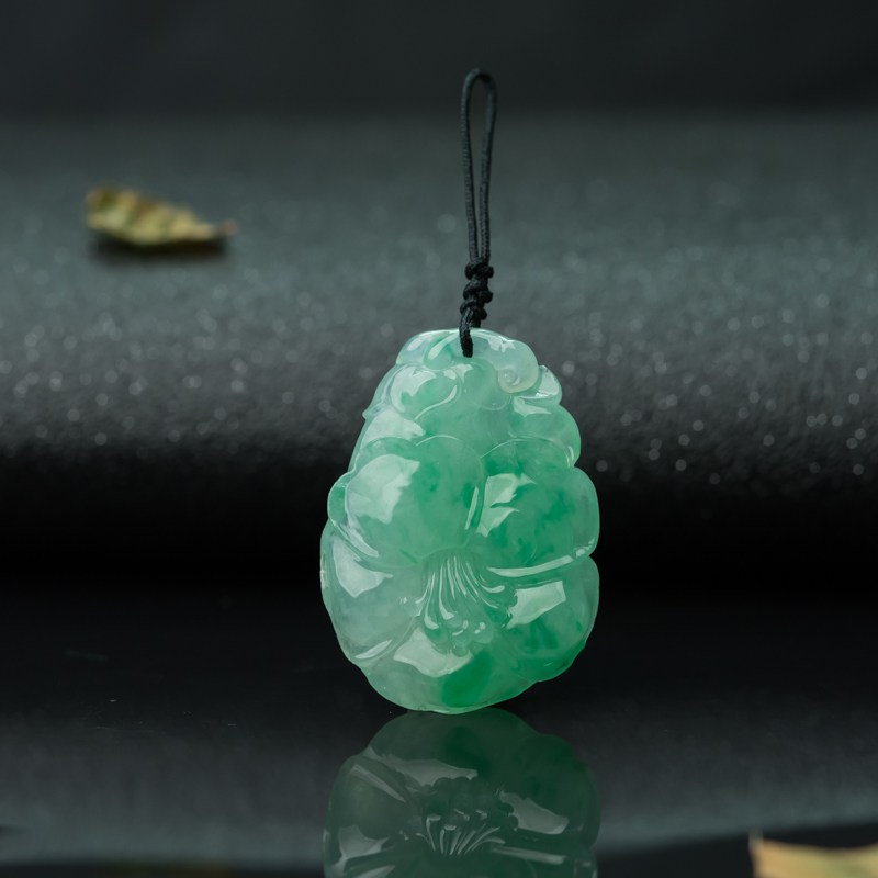 糯冰种飘翠翡翠百合花吊坠-红掌柜
