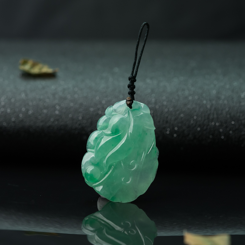 翡翠百合花吊坠-红掌柜