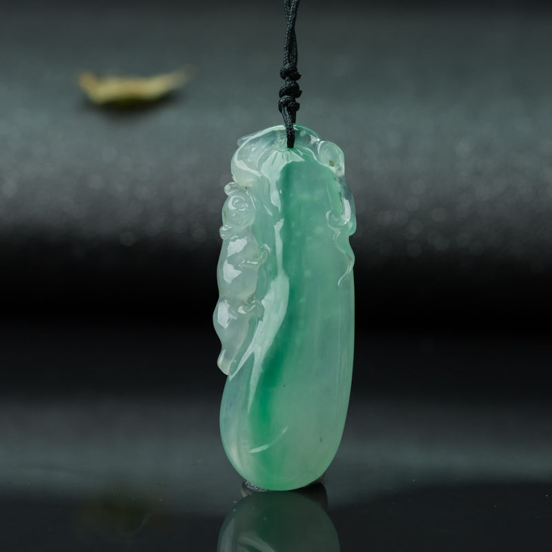糯冰种飘翠翡翠福瓜吊坠-红掌柜