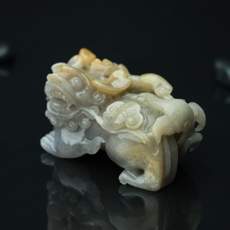 天然糯种俏色翡翠貔貅手把件-红掌柜