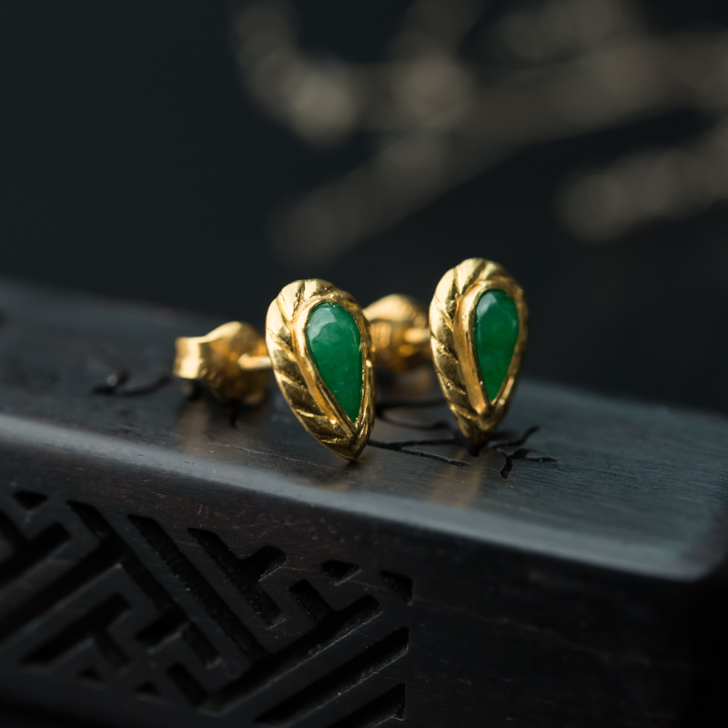 缅甸糯种翠绿翡翠耳钉-红掌柜