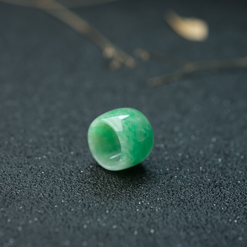 缅甸天然糯冰种飘翠翡翠吊坠-红掌柜