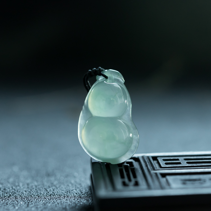缅甸冰种晴水翡翠葫芦吊坠-红掌柜