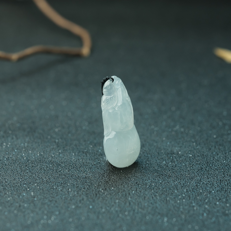 缅甸糯冰种翡翠葫芦吊坠-红掌柜