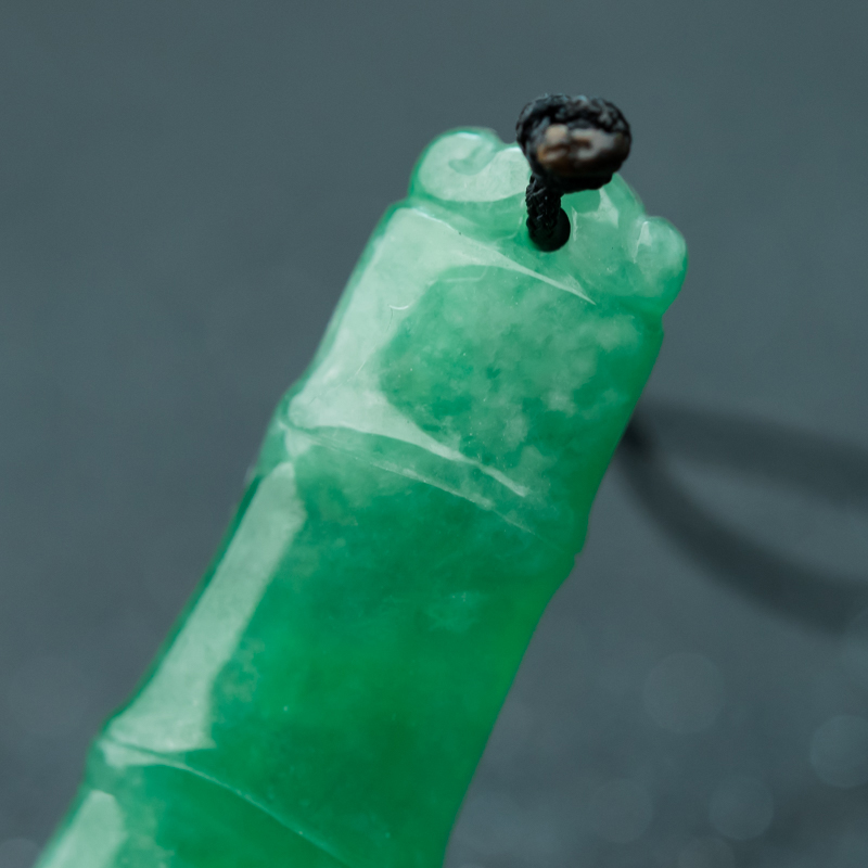 天然翡翠竹节吊坠-红掌柜