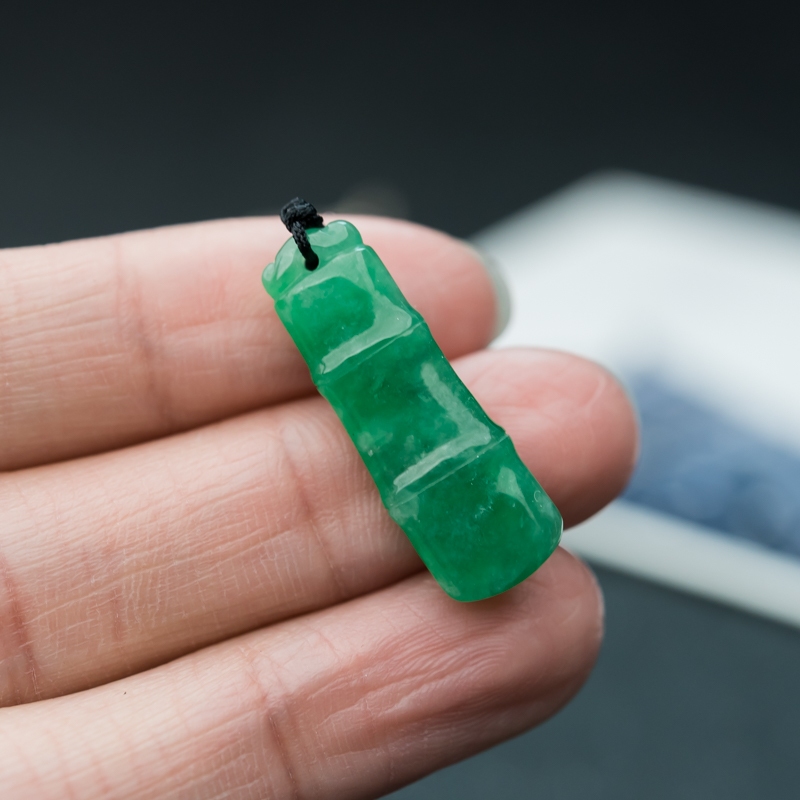 糯冰种翠绿翡翠节节高升吊坠-红掌柜