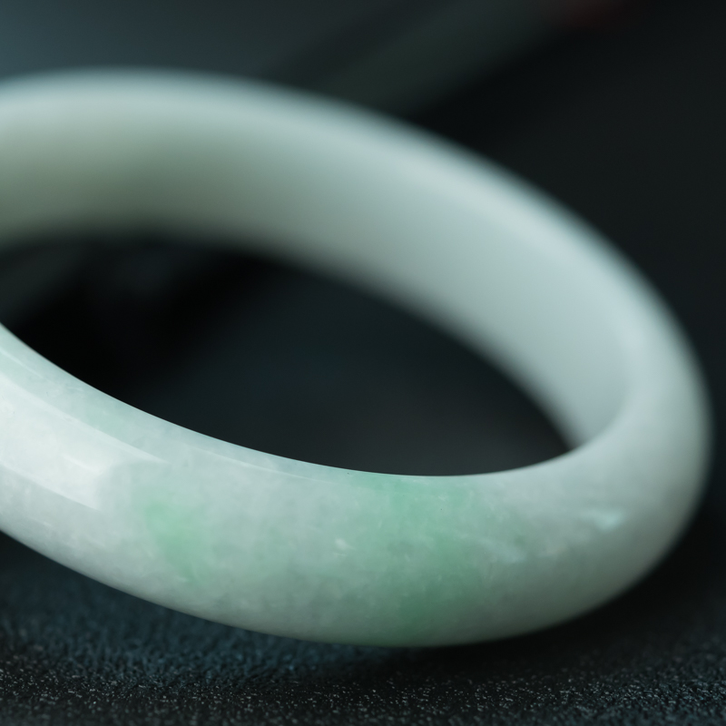 缅甸天然糯种翡翠手镯-红掌柜