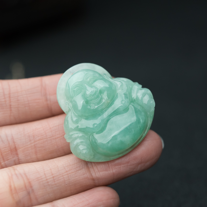 缅甸天然糯种浅绿翡翠吊坠-红掌柜