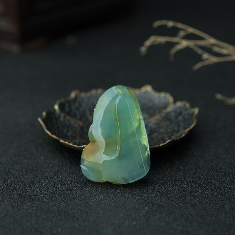 缅甸糯冰种俏色翡翠年年有余吊坠-红掌柜