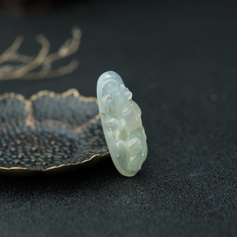 缅甸糯冰种翡翠年年有余吊坠-红掌柜