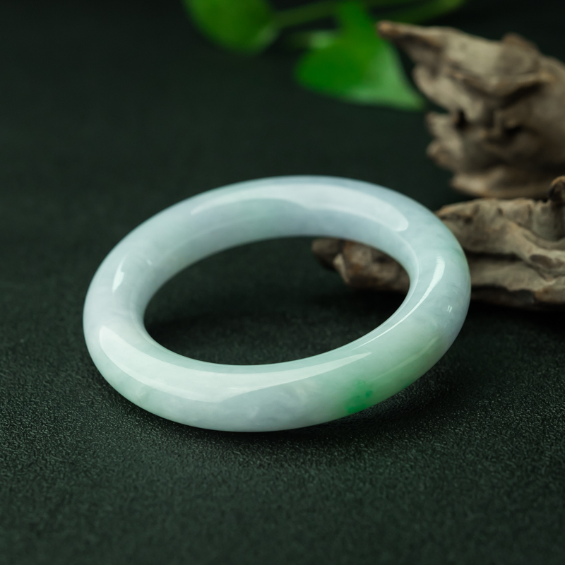 天然糯种飘翠翡翠圆镯-红掌柜