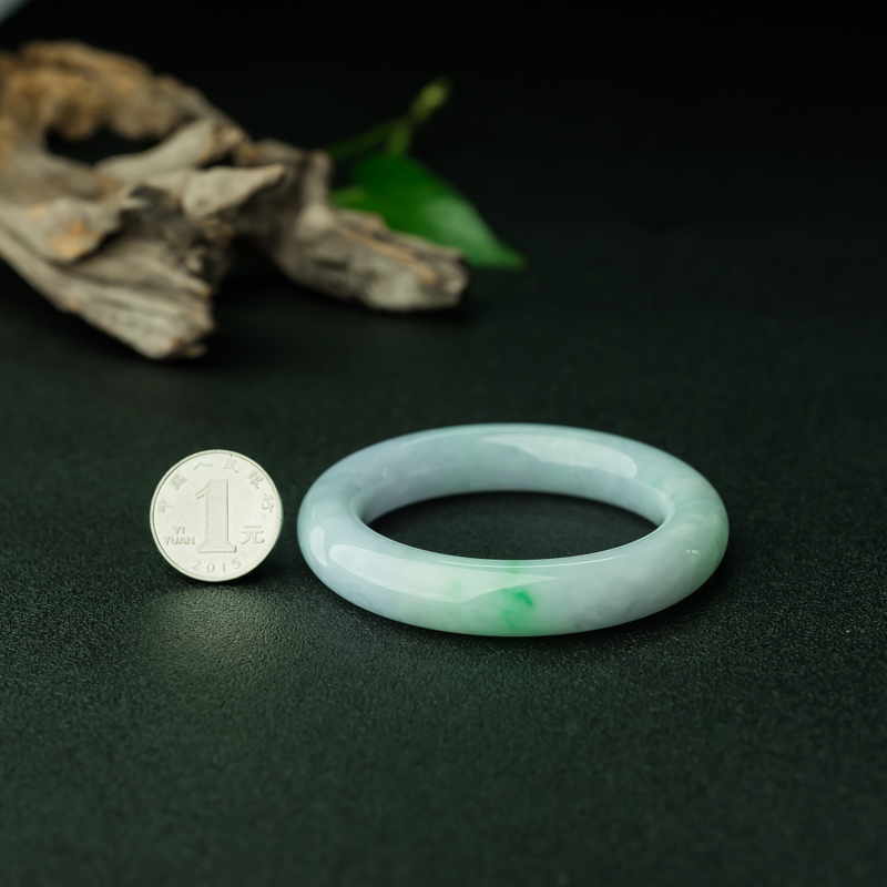 飘翠翡翠圆镯-红掌柜