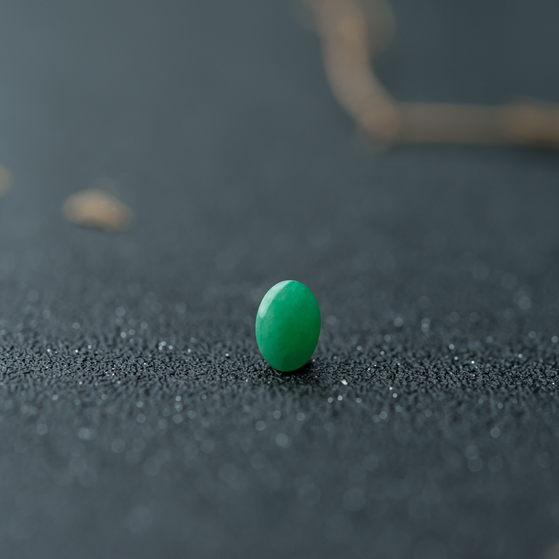 缅甸天然豆绿翡翠蛋面-红掌柜