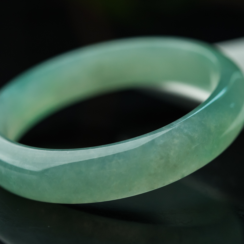 糯冰种晴水翡翠平安镯-红掌柜