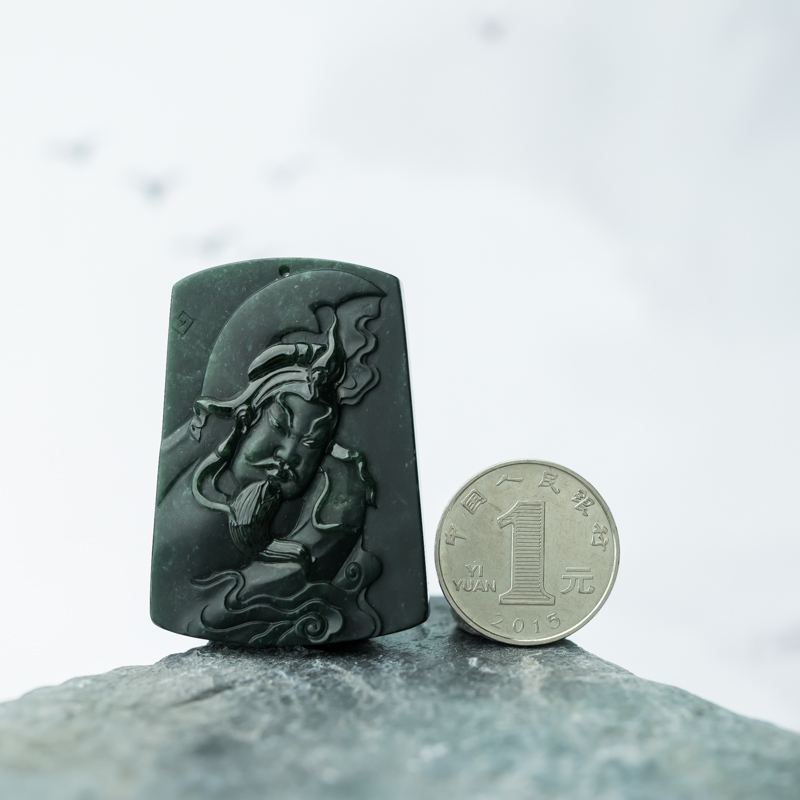 糯冰种深绿翡翠吊坠-红掌柜