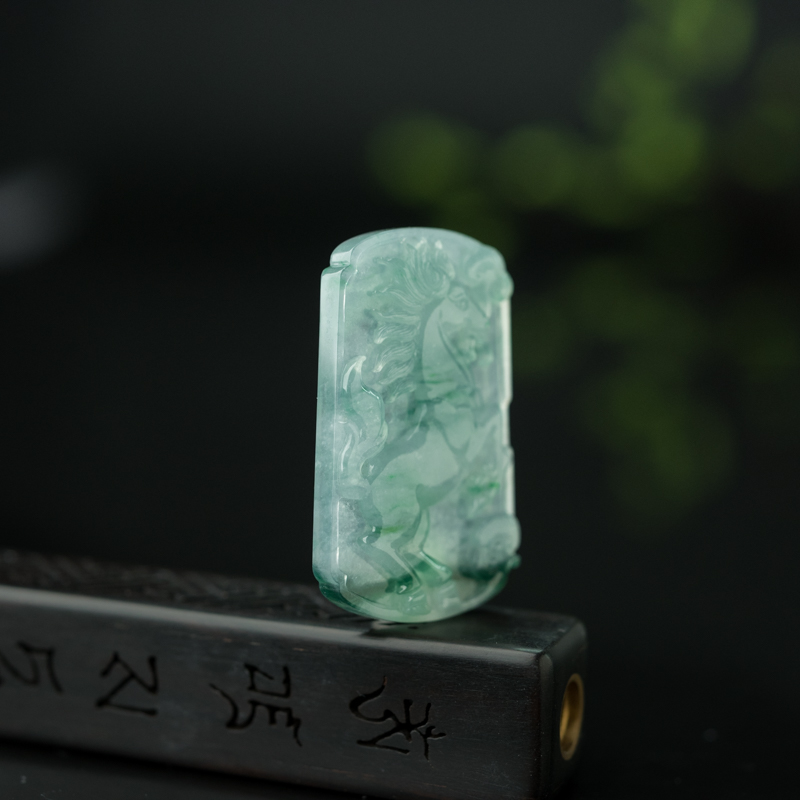 缅甸糯冰种飘花翡翠马到功成吊坠-红掌柜