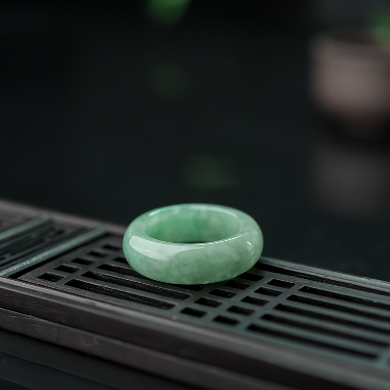 缅甸糯种飘翠翡翠戒指-红掌柜