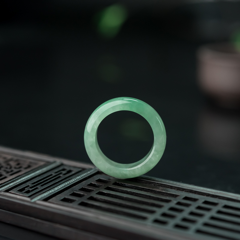 缅甸天然飘翠翡翠戒指-红掌柜