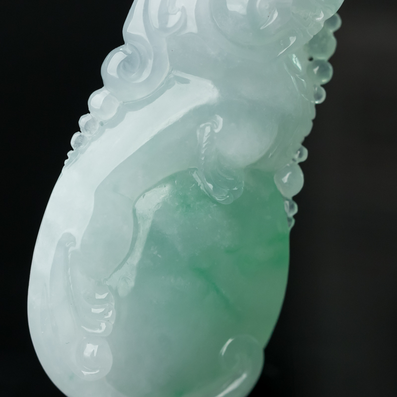 糯种飘翠翡翠貔貅吊坠-红掌柜