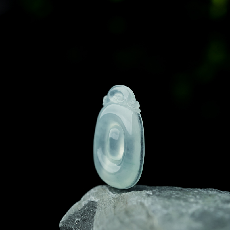 天然糯冰种淡晴水翡翠金钱贝吊坠-红掌柜